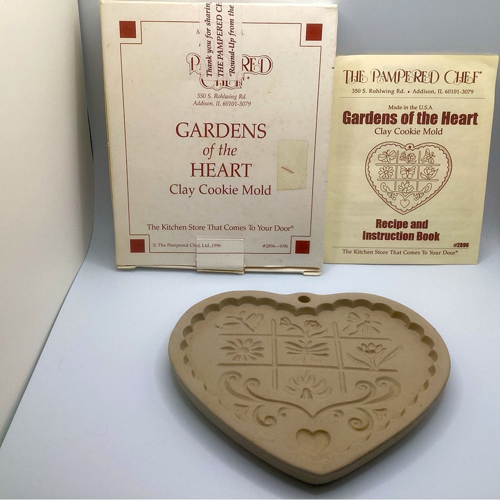 Pampered Chef Vintage Heart Cookie Mold 1996